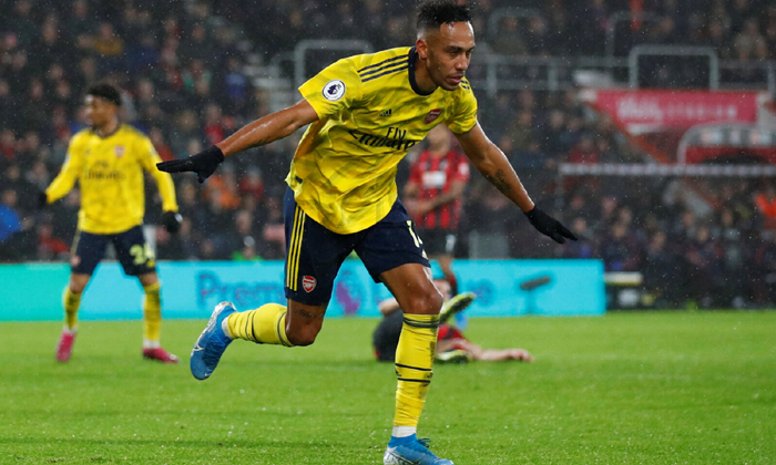 Bournemouth vs Arsenal (3h 28/1): Hết điệp kh&uacute;c h&ograve;a?