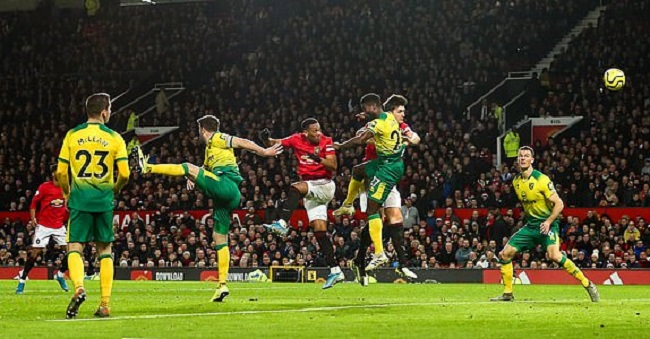 Kết quả Manchester United 4-0 Norwich: Đ&ograve;i lại vị tr&iacute; thứ 5