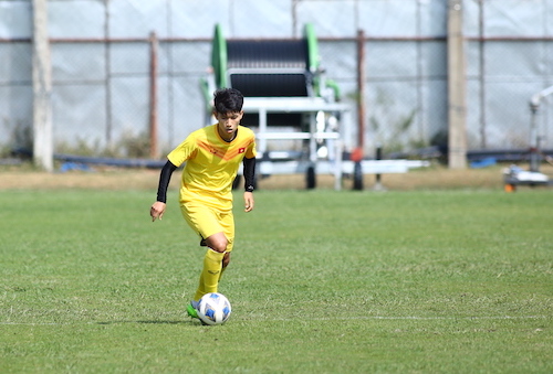 Triệu Việt Hưng tự tin U23 Việt Nam hạ đo v&aacute;n U23 Jordan