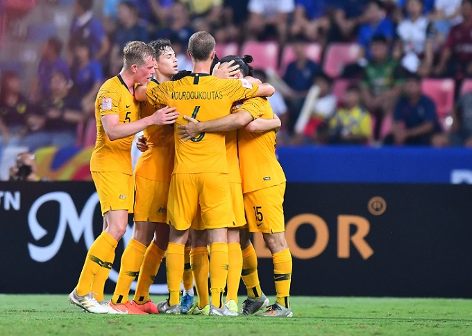 U23 Th&aacute;i Lan 1-2 U23 Australia: Th&aacute;i Lan l&acirc;m nguy