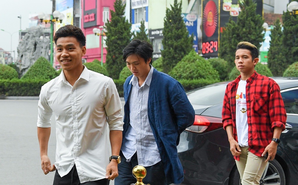 Ch&ugrave;m ảnh: Duy Mạnh, Quỳnh Anh rạng ngời trong lễ ăn hỏi