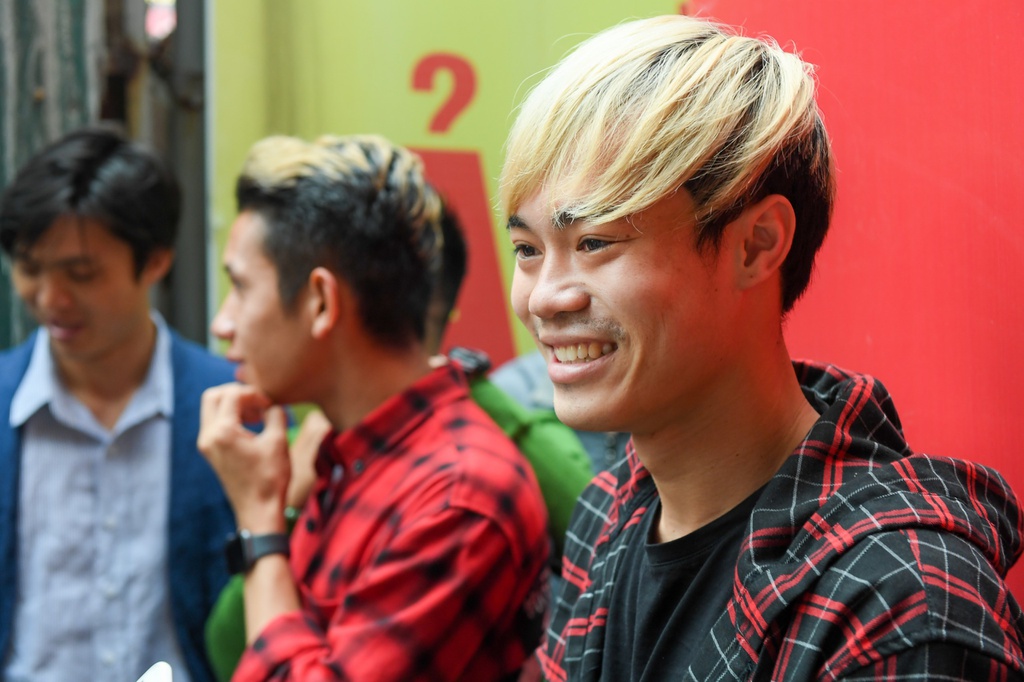 Ch&ugrave;m ảnh: Duy Mạnh, Quỳnh Anh rạng ngời trong lễ ăn hỏi