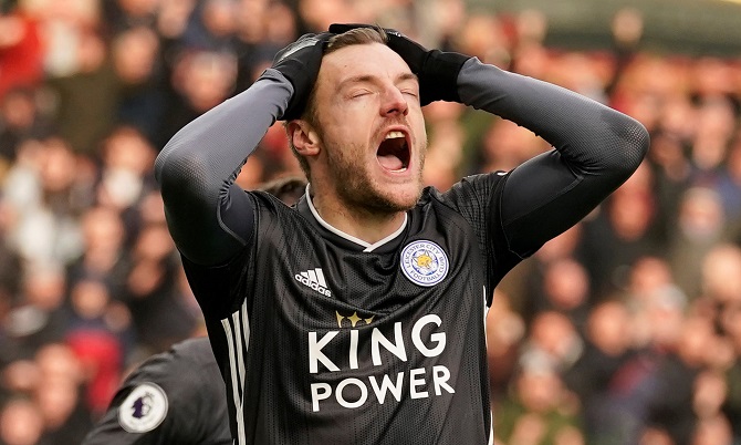 Kết quả Burnley 2-1 Leicester City: Ngược d&ograve;ng ngoạn mục may mắn