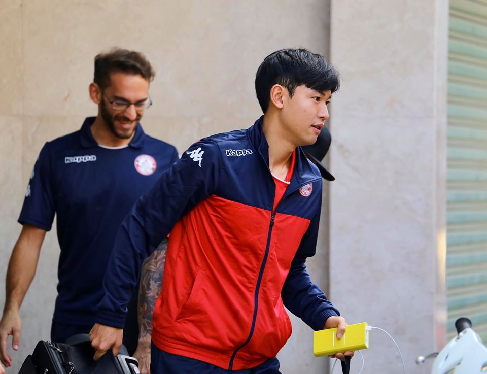 C&ocirc;ng Phượng ủ rũ trong ng&agrave;y hội qu&acirc;n c&ugrave;ng TP HCM