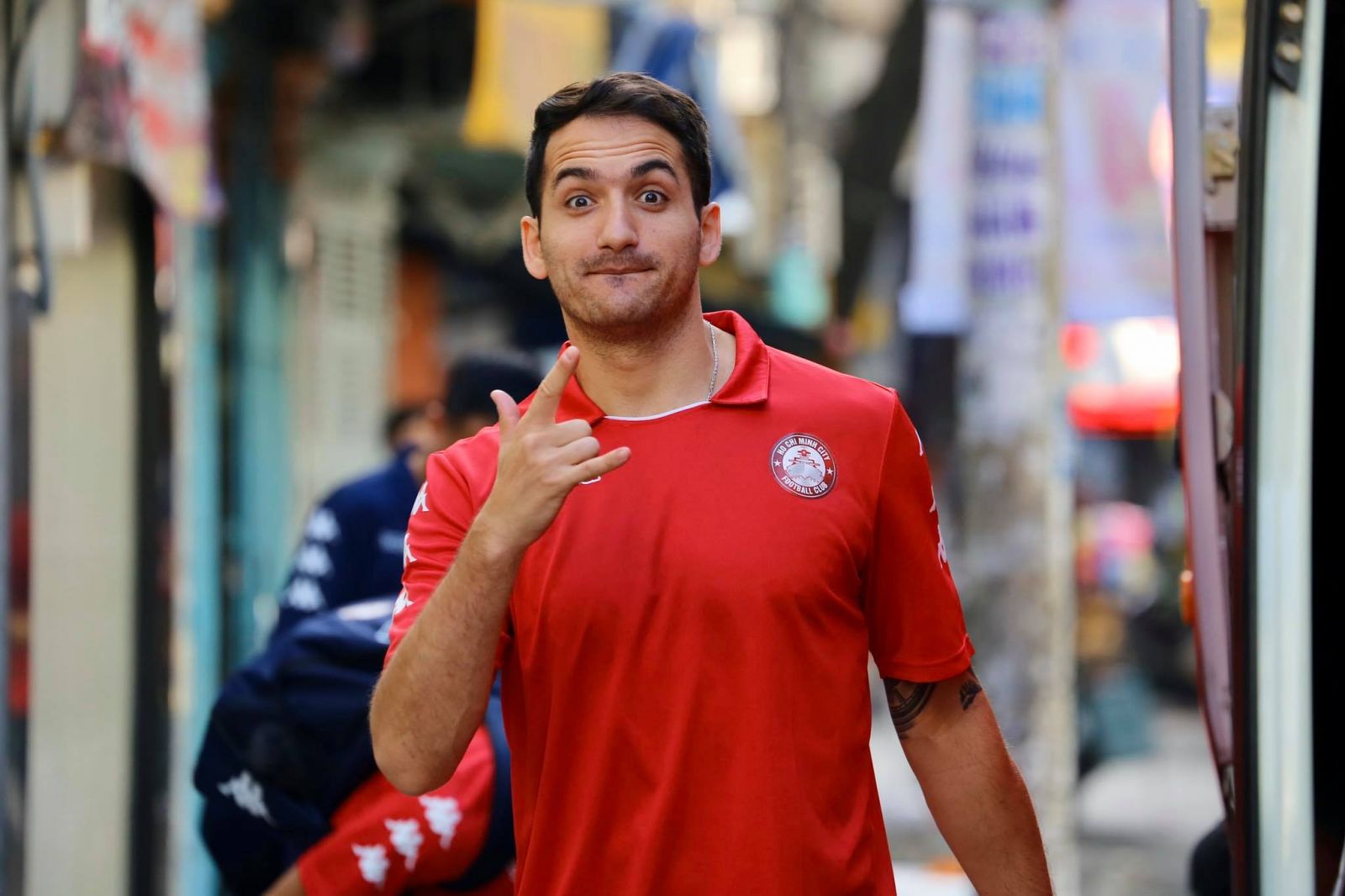 C&ocirc;ng Phượng ủ rũ trong ng&agrave;y hội qu&acirc;n c&ugrave;ng TP HCM