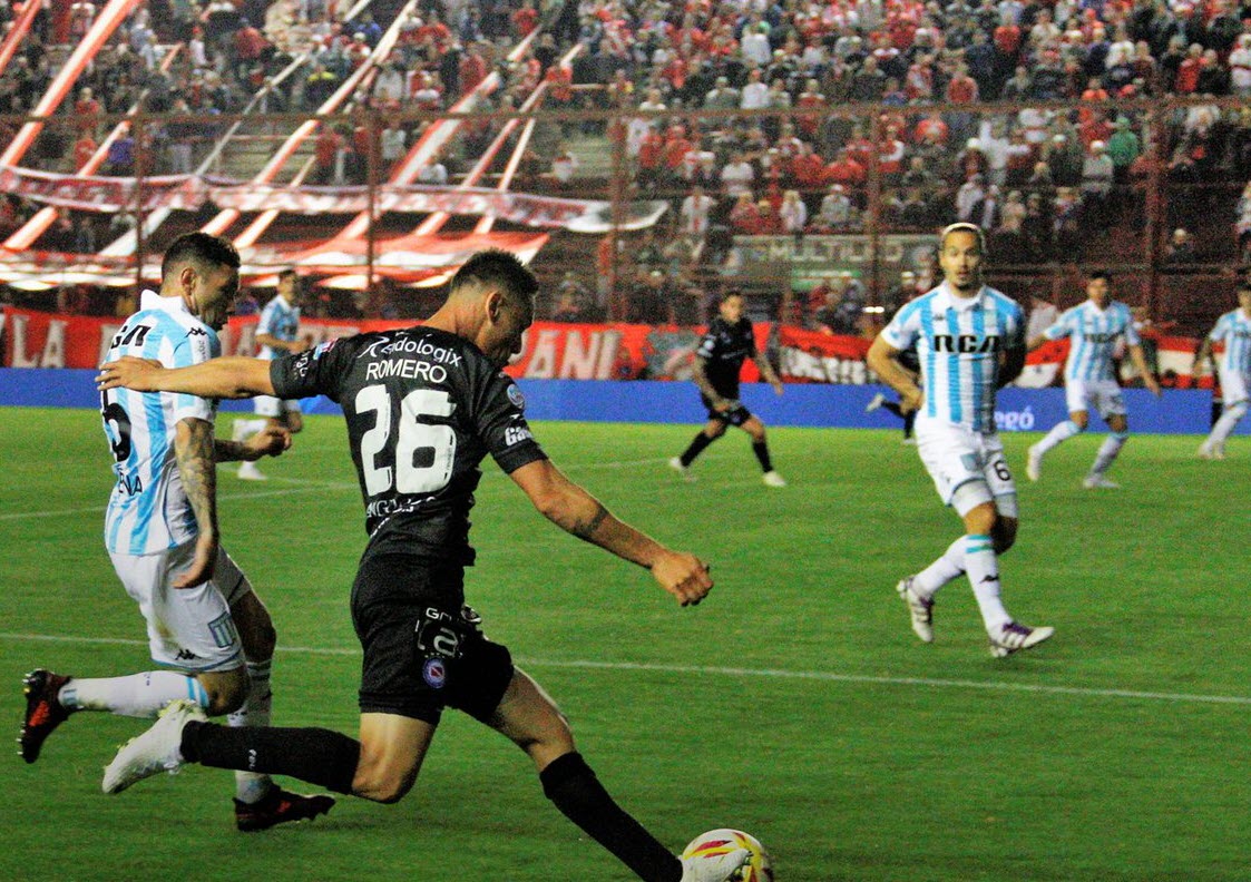 Nhận định Argentinos Juniors vs Racing Club, 7h45 ng&agrave;y 2/2