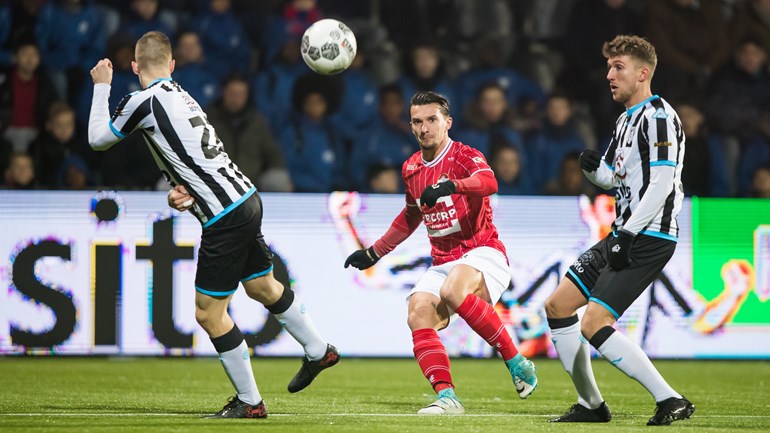 Nhận định Willem 2 vs Heracles Almelo, 18h15 ng&agrave;y 2/2: Ngựa &ocirc; tiếp đ&agrave; thăng tiến