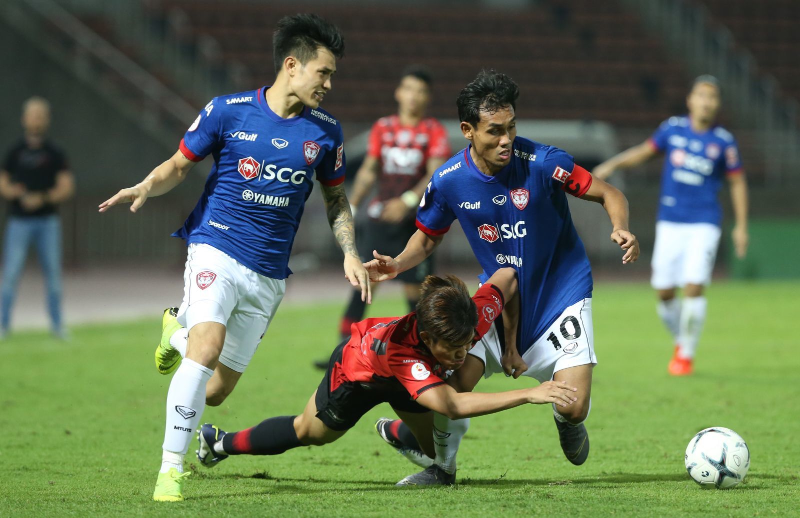 Bangkok United vs Muang Thong, 18h00 ng&agrave;y 26/12: Đặng Văn L&acirc;m chưa chắc c&oacute; suất