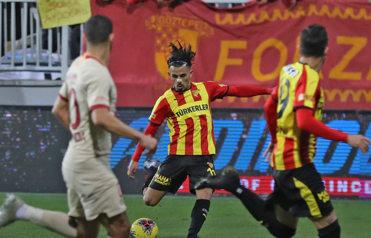 Fatih Karagumruk vs Trabzonspor, 20h ng&agrave;y 3/1: Điểm tựa s&acirc;n nh&agrave;