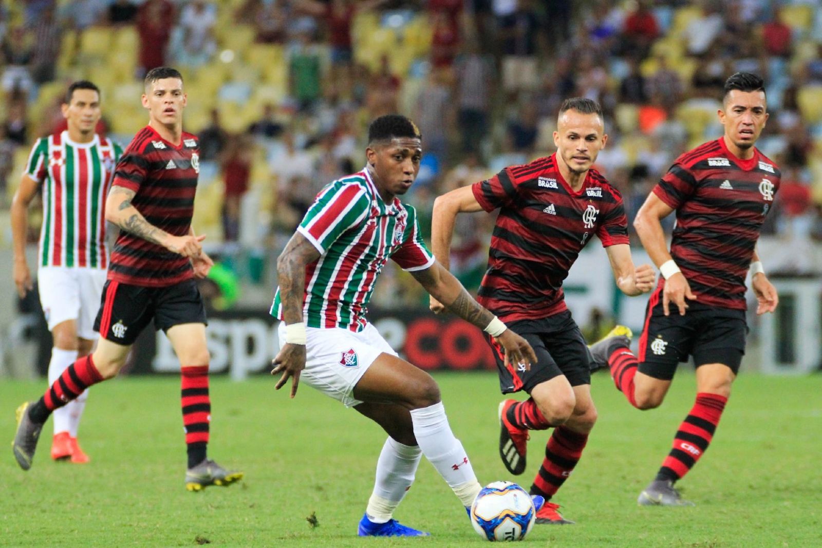 Flamengo vs Fluminense, 7h30 ng&agrave;y 7/1: Con mồi ưa th&iacute;ch