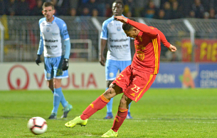 Rodez vs Chamois Niortais, 2h ng&agrave;y 6/1: Nỗi sợ s&acirc;n kh&aacute;ch