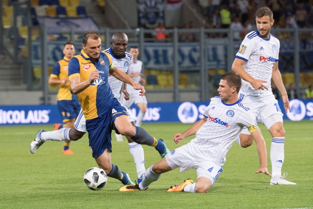 Minsk (R) vs Torpedo Zhodino (R), 17h00 ng&agrave;y 1/5: &Aacute;p s&aacute;t ng&ocirc;i đầu