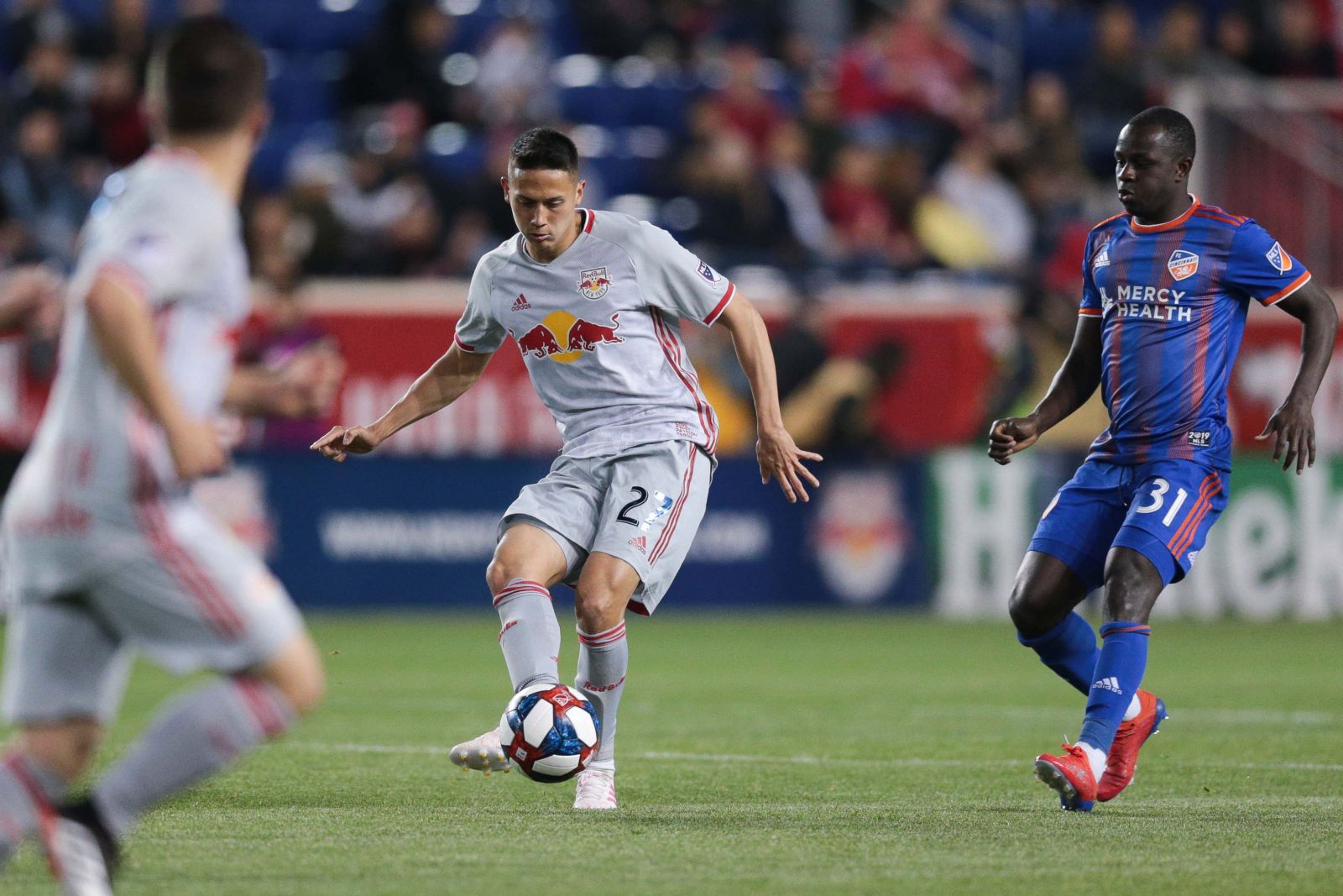 Nhận định b&oacute;ng đ&aacute; New York Red Bulls vs Cincinnati, 1h00 ng&agrave;y 2/3